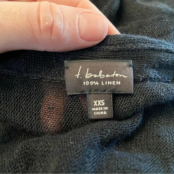 Aritzia ‎ T. Babaton women’s black oversized linen sweater in size XXS - Picture 5 of 7